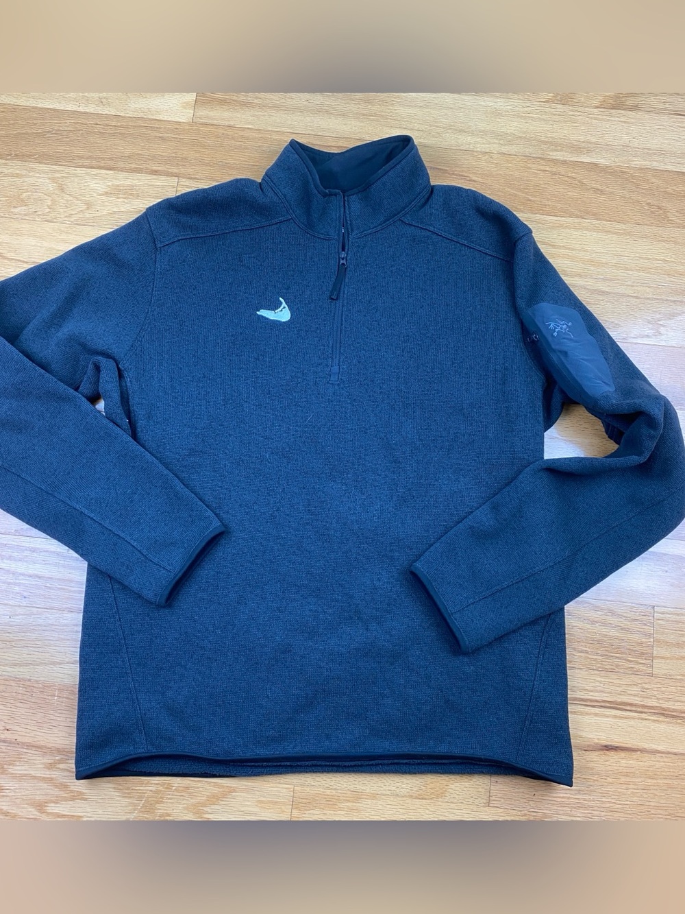 Arc'teryx Covert 1/2 Zip Men’s Large Fleece Pullover Dark Gray, Nantucket Logo